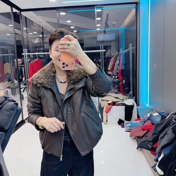 韩版时尚蛋白皮毛领可卸2色夹棉超暖外套8911品