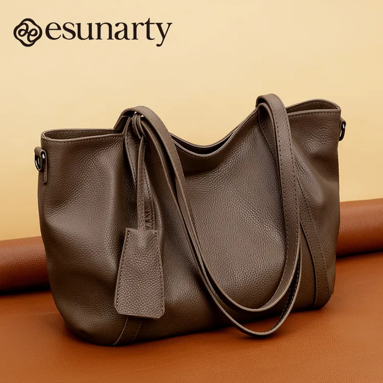 真皮大包包女款托特包2025新款爆款大容量头层牛皮女士单肩包冬季