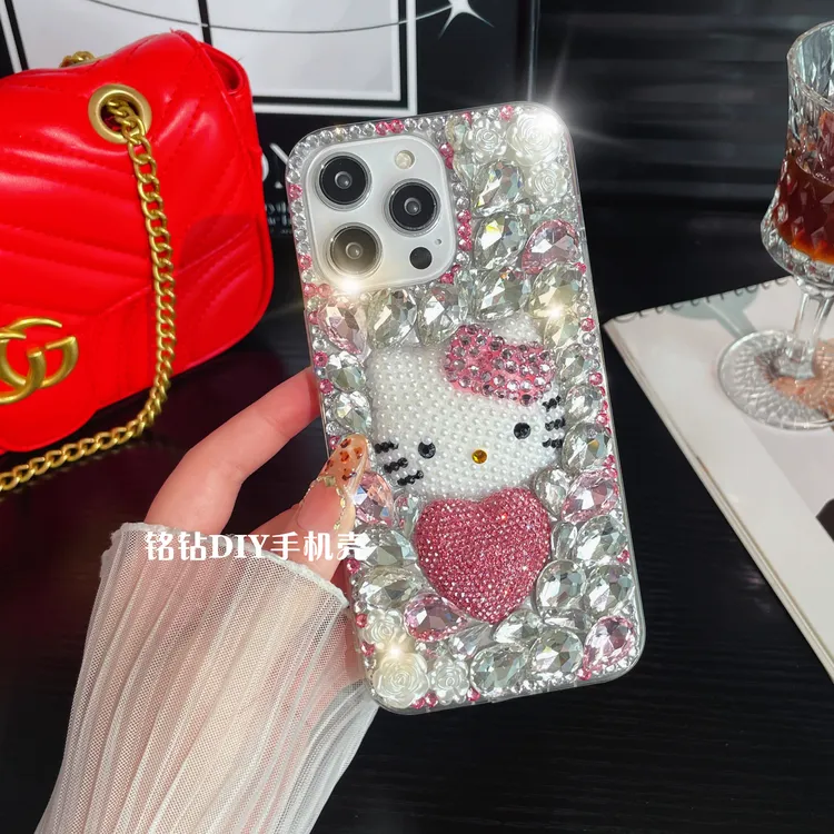 适用苹果16/华为/vivo/OPPO爱心可爱Kitty猫手机壳女款奢华手工
