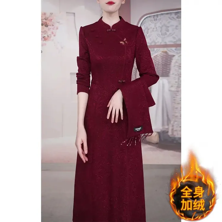 长袖加绒加厚改良旗袍连衣裙女2025秋冬新款妈妈礼服裙子M-4XL