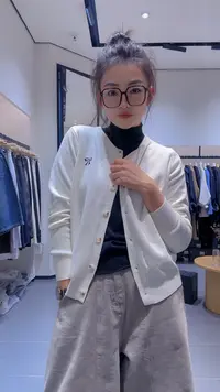万百万蝴蝶结针织开衫