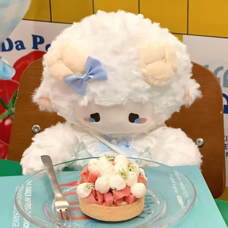泡芙小绒玩具穿裙子小羊玩偶可爱萝莉风生日礼物
