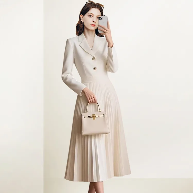 QOOEL大方得体优雅设计感百褶裙2026春季新款通勤正式场合连衣裙