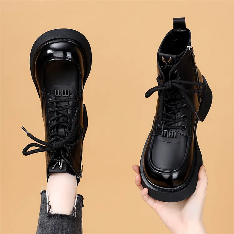 软底马丁靴女时尚2025秋冬新款厚底英伦风显瘦加绒爆款气质短靴子