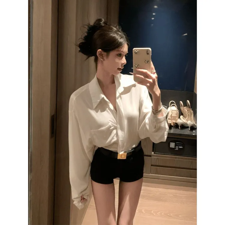 气质挂 微透慵懒风白色薄款长袖衬衫宽松休闲口袋衬衣+短裤套装