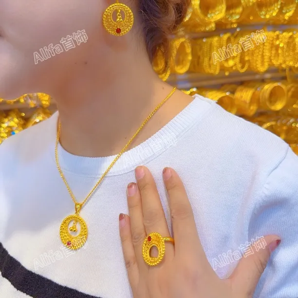 铜合金亚克力项链 新款金子同款三件套首饰气质爆款altun pasun