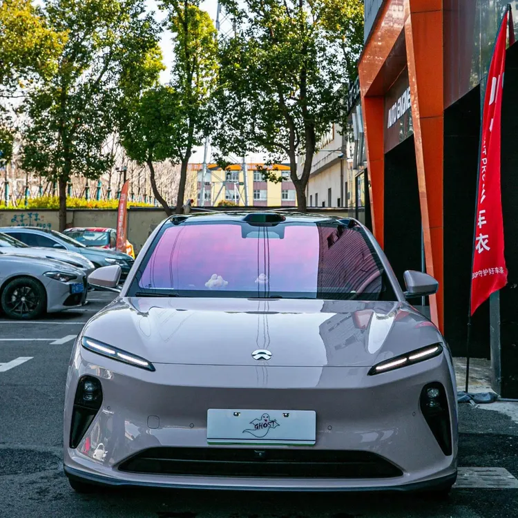 帝王紫前挡膜包安装隔热膜幽灵玫瑰前挡玻璃隐私炫彩变色光学贴膜