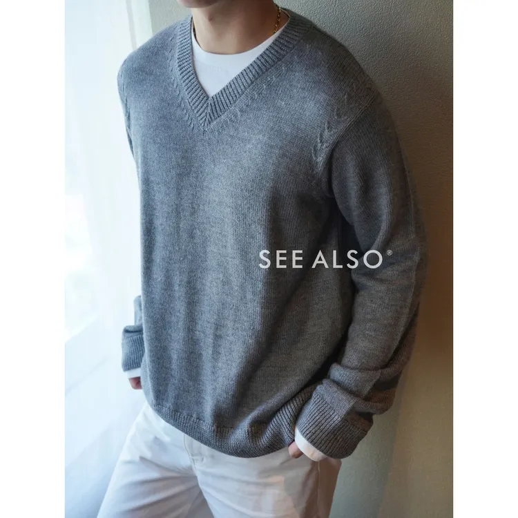 SEE ALSO『国王的礼物』超精纺绵羊毛老钱风新贵假两件拼接V领毛衣