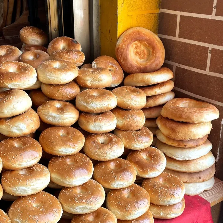 新疆库车传统窝窝馕芝麻馕正宗馕饼