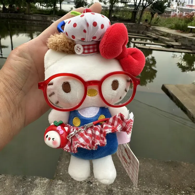 正版hello kitty包包挂件可爱苹果甜心少女心kt包挂饰