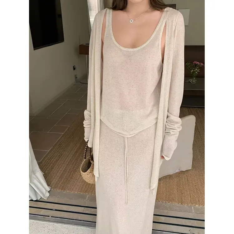 慵懒风针织开衫+吊带背心+半身裙时尚三件套装女