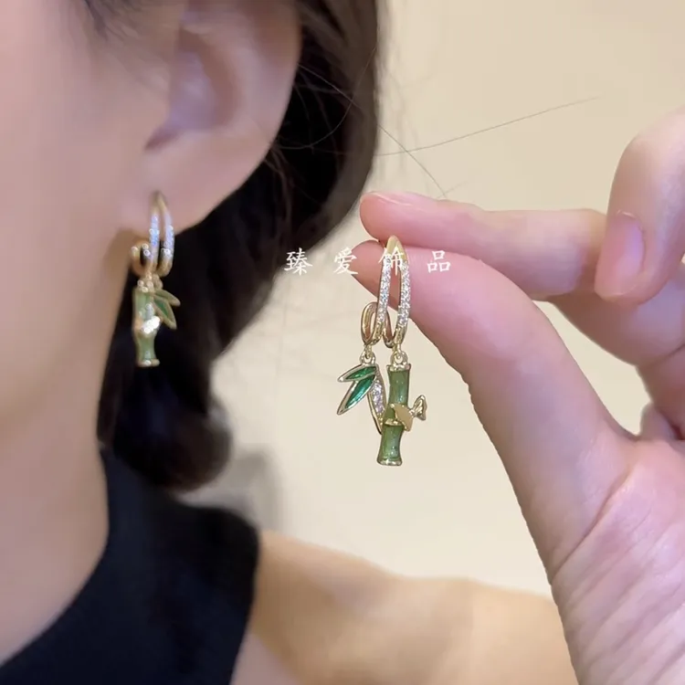 铜合金合成锆石耳饰 绿色竹节精致女轻奢时尚复古耳环
