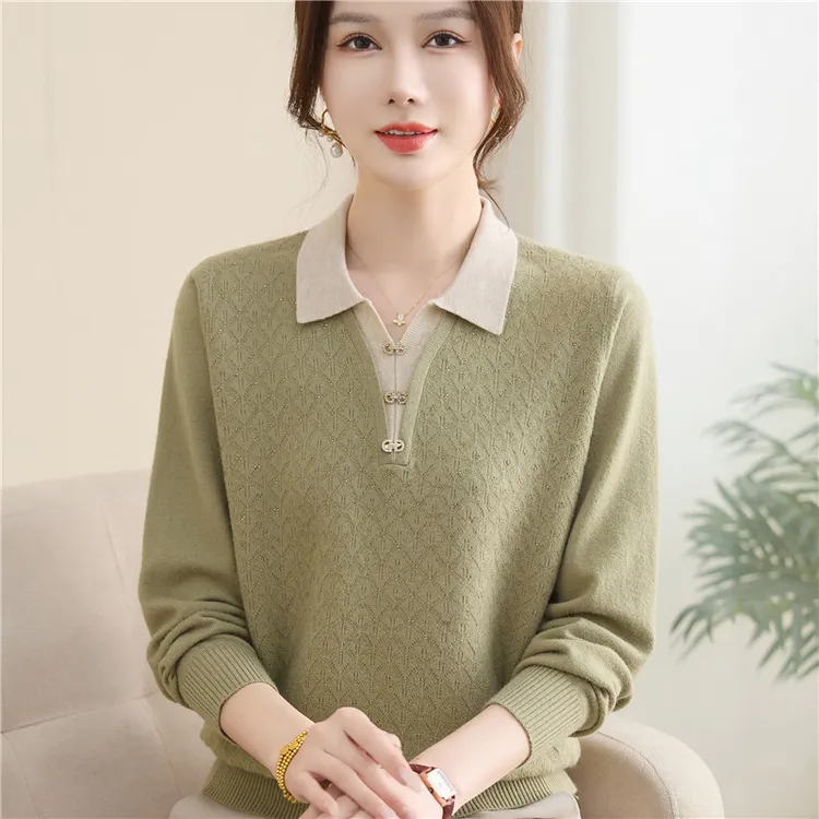 妈妈秋装2025新款翻领薄款毛衣中老年早秋针织上衣长袖减龄打底衫
