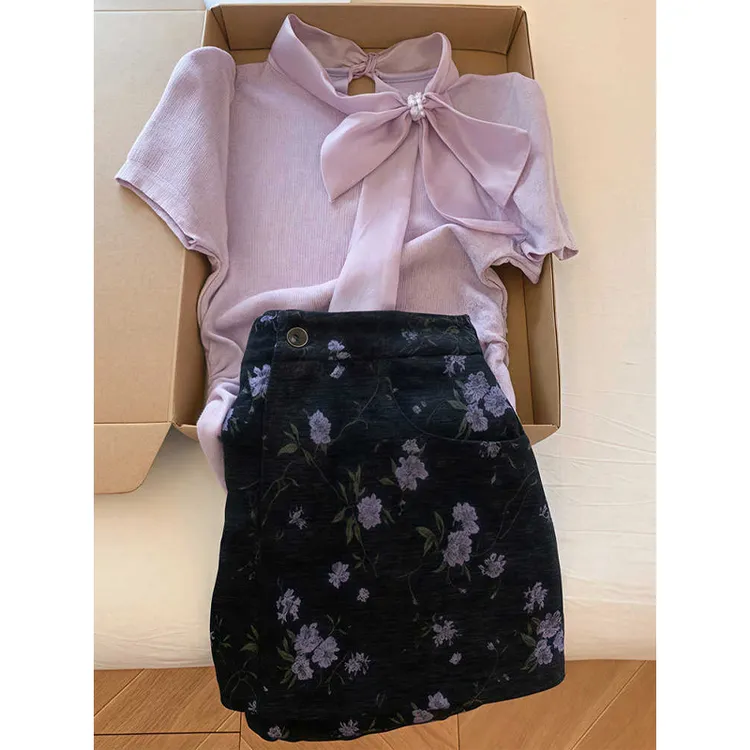 夏日绝美多巴胺穿搭2025新款法式小众设计感蝴蝶结紫色T恤上衣潮