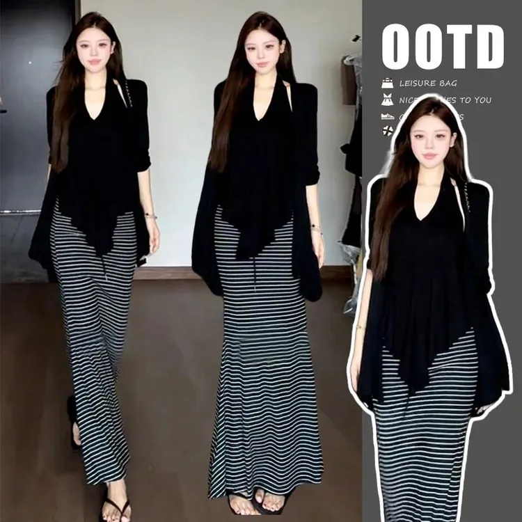 孕妇秋季2025新款开衫吊带遮肚背心条纹针织弹力显瘦半身裙三件套