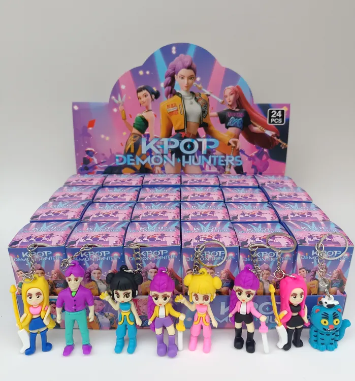 猎魔女团惊喜盒子潮玩公仔挂件儿童玩具礼物新款K-pop