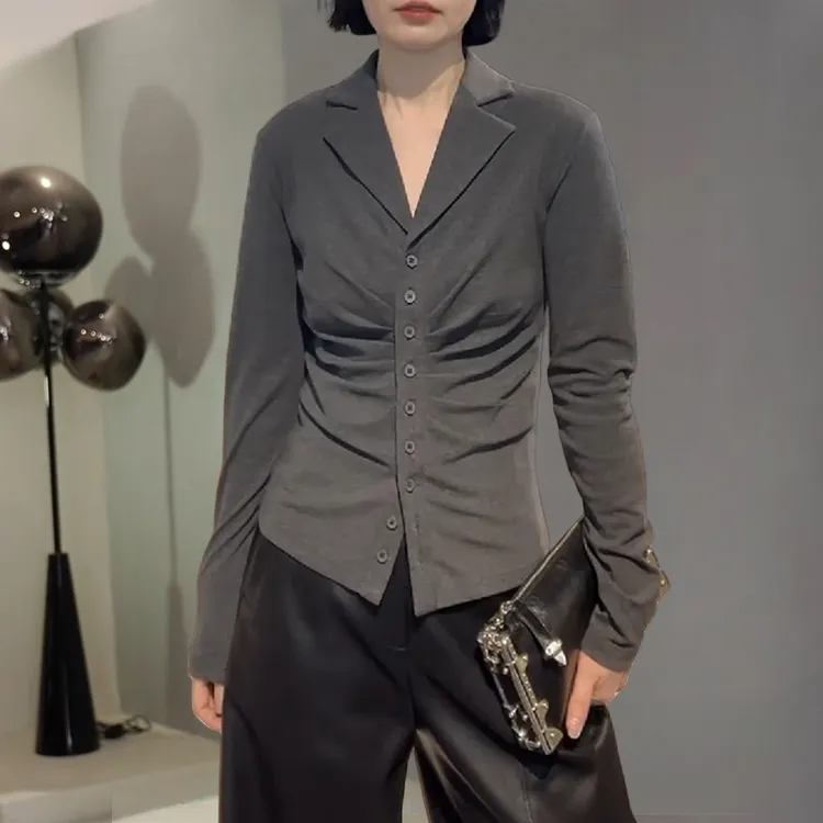 韩系设计感收腰褶皱polo打底衫女早秋时髦洋气显瘦百搭单排扣上衣