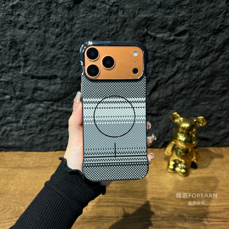 适用于苹果17pro手机壳磁吸Air保护套超薄无边框iPhone17promax