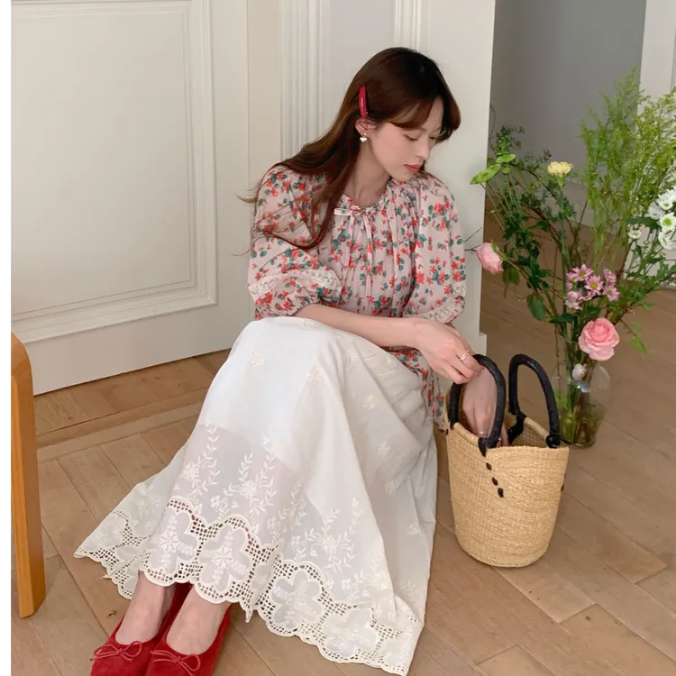 大码女装2025夏胖mm显瘦套装复古蕾丝宽松碎花娃娃衫+花边半身裙