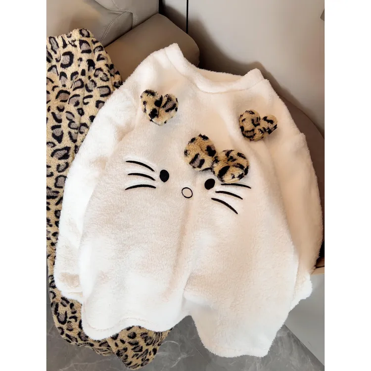 可爱Kitty蝴蝶结珊瑚绒睡衣女秋冬季新款豹纹保暖长裤家居服套装
