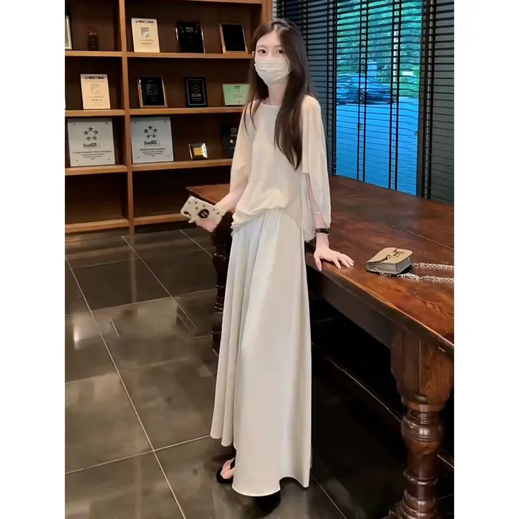 秋季韩系清纯系穿搭轻奢高级感巨好看茶里茶气醋酸缎面连衣裙套装