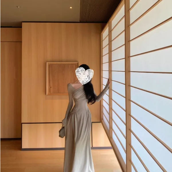 【6-8运补】卡其绿长袖褶皱连衣裙修身收腰长款针织裙秋季女裙子8089#