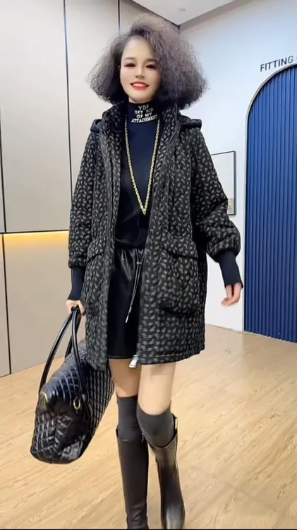 时尚茧形雪呢尔绒厚款棉服外套女（卡码拍小）