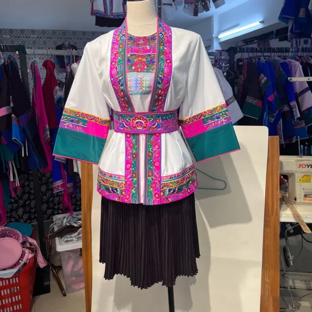 大码白色侗族服饰三月三爆款民族服装