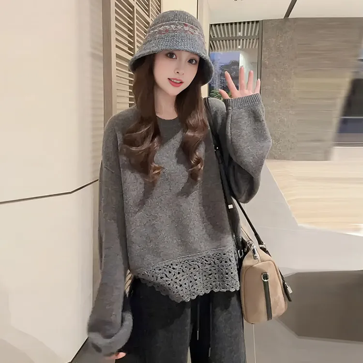 大码女装下摆钩花镂空灰色毛衣针织衫秋季胖mm显瘦内搭打底衫上衣