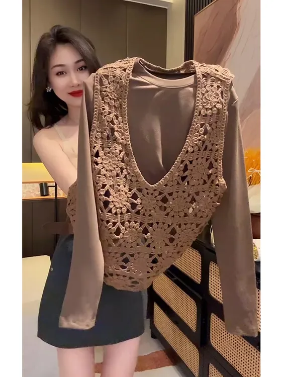 今年流行独特漂亮超好看套装高级感美拉德减龄咖色T恤背心两件套