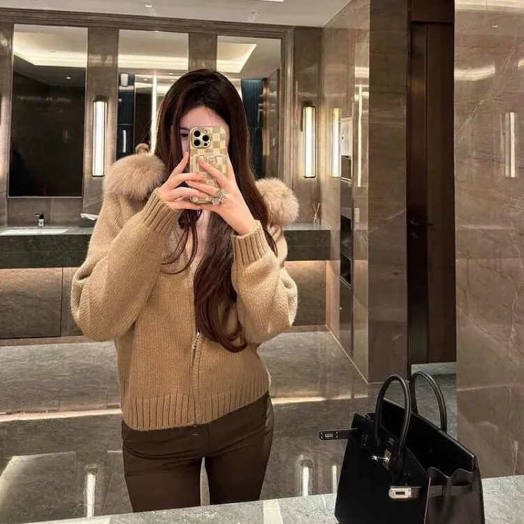 外套女2025年新款百搭连帽美拉德春秋针织开衫小个子大毛领