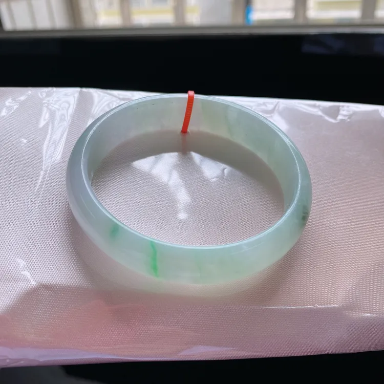 F228 缅甸天然翡翠玉镯56圈口水润飘花贵妃手镯