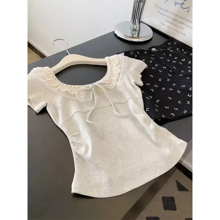 温柔甜美灰色蕾丝花边短袖T恤女夏季小个子褶皱受压显瘦短款上衣