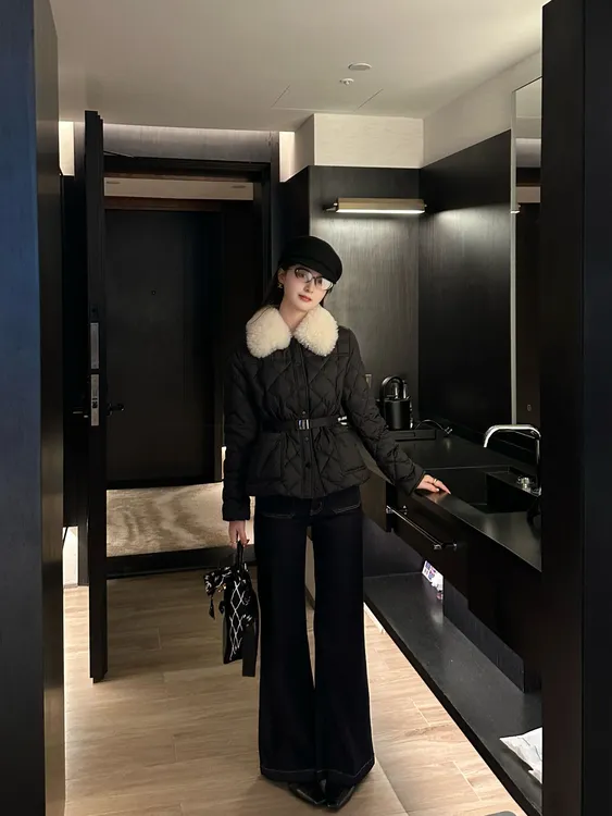 C313591M【100羊毛+90白鹅绒】秋冬季新款气质显瘦百搭时尚羽绒服