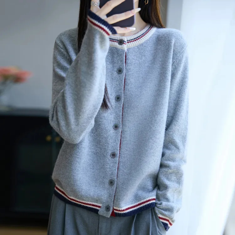 RZ.圆领『学院风』女毛针织衫法式彩扣针织开衫短款针织外搭开衫