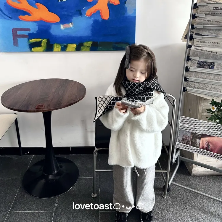 壹妈童装女童秋冬套装新款洋气小女孩保暖马海毛针织外套休闲长裤