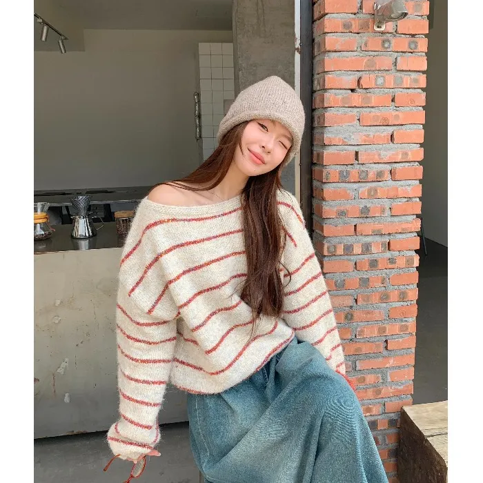 慵懒风撞色条纹圆领长袖毛衣女秋季宽松软糯针织衫氛围感休闲上衣