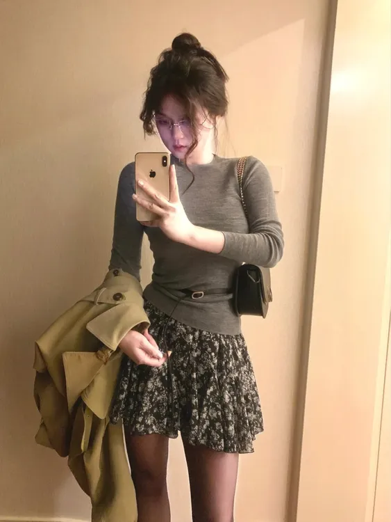 法式性感修身长袖时尚设计感修身上衣高腰显瘦半身裙套装女2025秋