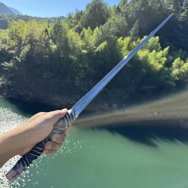 龙泉新款四棱锥破甲棍一体锻打全钢防身户外未开刃