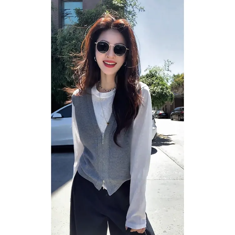 灰色马甲外套叠穿上衣两件套女早秋韩系穿搭2025新款针织背心套装