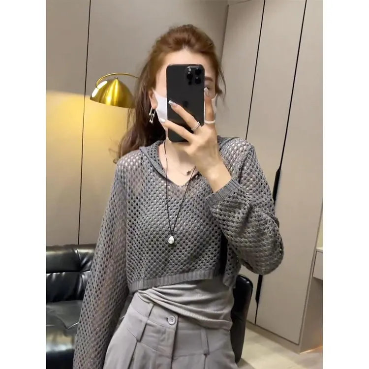 灰色连帽镂空网罩衫上衣女2025新款爆款春秋设计感短款长袖针织衫
