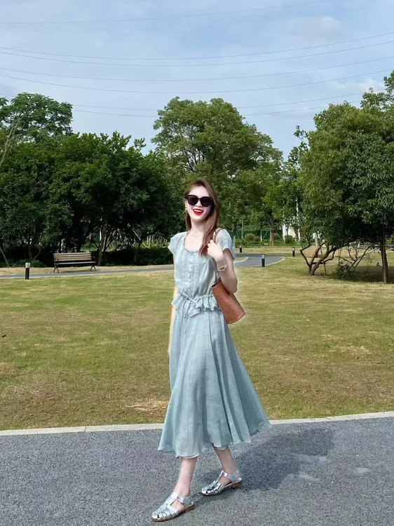小个子穿搭一整套女夏季高级感蓝色抽绳设计上衣高腰半身裙两件套