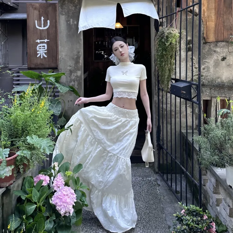 氛围感纯欲辣妹度假穿搭连衣裙紧身恤飘逸大裙摆半身裙拖地长裙