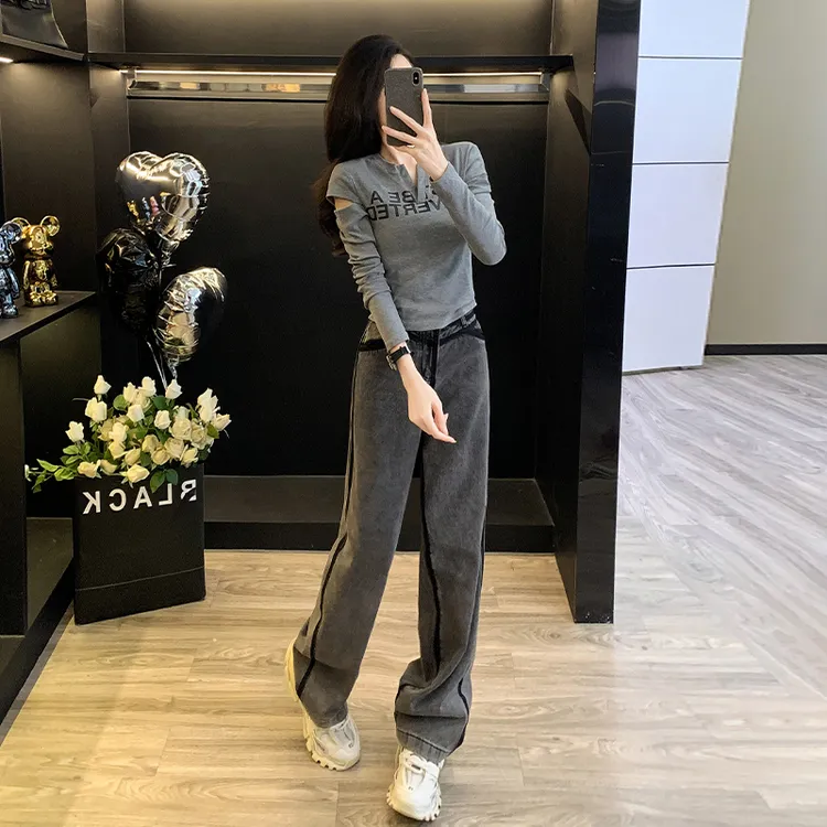 春季新款灰色时尚休闲减龄女长袖露肩t恤高腰牛仔长裤打底两件套