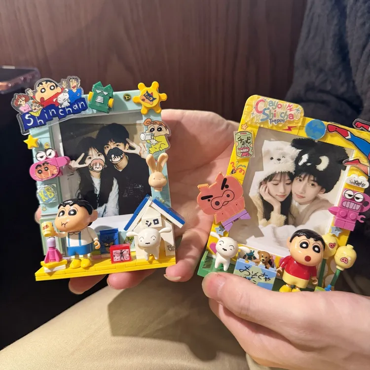 情人节新年情侣手工礼物正版蜡笔小新积木相框冰箱贴可放照片拼装