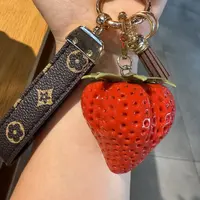 【小魏总专属】纯手工粘土草莓挂件