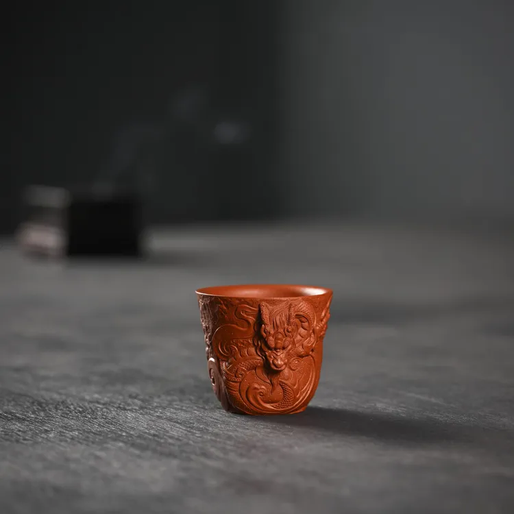 西美宸器【承运杯】吉柏年原创设计紫砂朱泥龙题材主人杯龙纹红泥