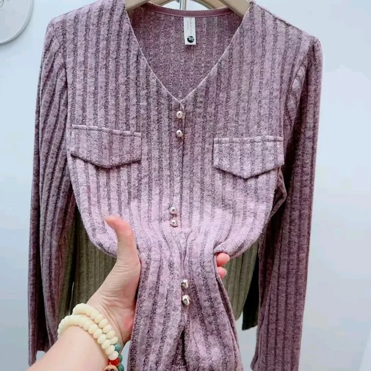 套头款磨毛坑条V领长袖T恤打底衫秋季时尚气质女装