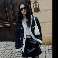 【贤哥专享】MOCO冬季小香风V领方格短款羽绒服MBC3EINT07