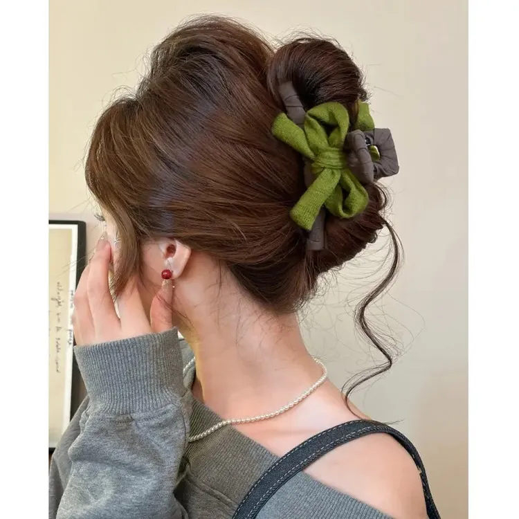 森系抹茶绿蝴蝶结抓夹女秋冬高级感大号鲨鱼夹2025新款后脑勺头饰